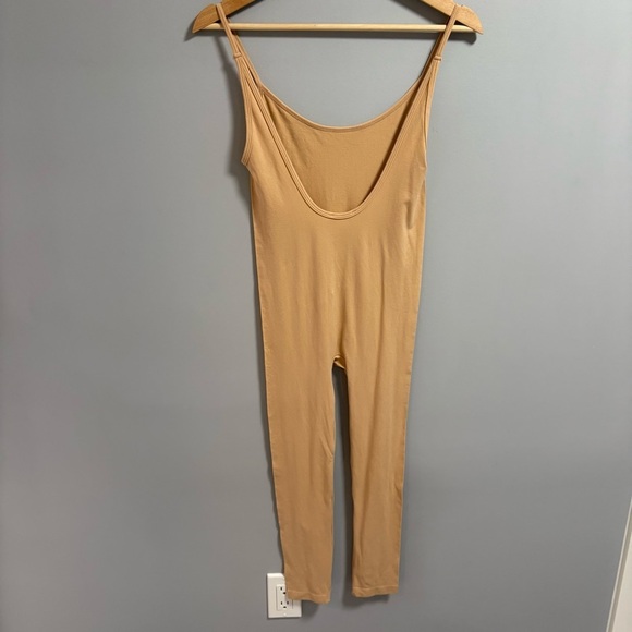 Zara Bodysuit - Picture 2 of 4